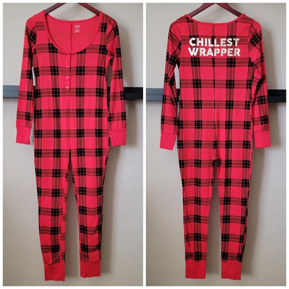 PINK Victoria's Secret One Piece Plaid Christmas Sleeper Pajama - Picture 3 of 13